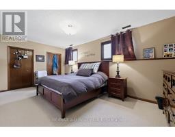 2487 MOSSLEY DRIVE - 33