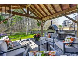 89 WOODVALE DRIVE - 35