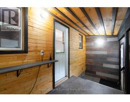 22 NORTH STREET E - 19