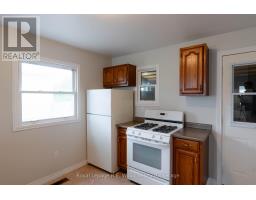 22 NORTH STREET E - 7