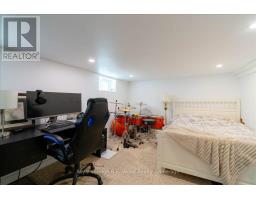 15 VAN STREET - 38