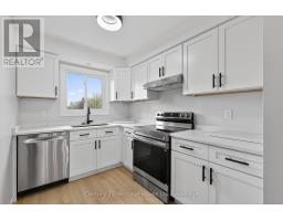 3 - 1040 CANFIELD CRESCENT - 9