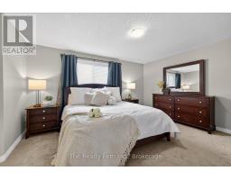 27 CATHERINE STREET - 35