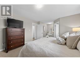27 CATHERINE STREET - 36