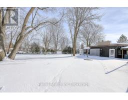 3880 DUNDAS STREET - 38