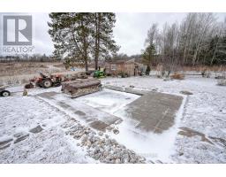 417 10TH CONCESSION ROAD - 42