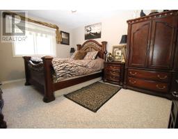 5 - 150 OAK STREET - 12