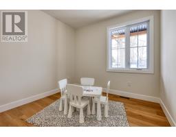 66 TALBOT ST - 23