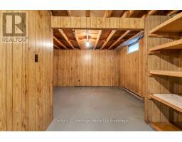 16 - 1 LAMERS COURT - 12