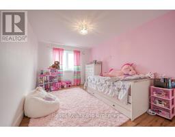 82 SUNVIEW DRIVE - 20
