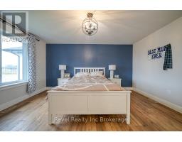 82 SUNVIEW DRIVE - 30