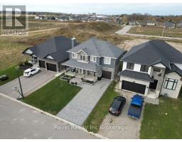 82 SUNVIEW DRIVE - 43