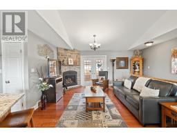 4 CLAYTON STREET - 15