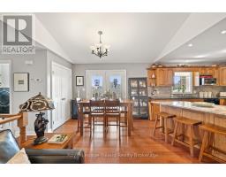 4 CLAYTON STREET - 18