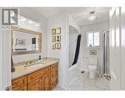 4 CLAYTON STREET - 23