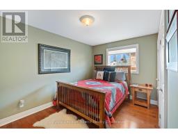 4 CLAYTON STREET - 26