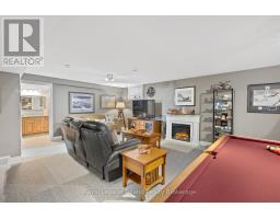 4 CLAYTON STREET - 29