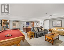 4 CLAYTON STREET - 35