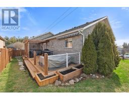 4 CLAYTON STREET - 42