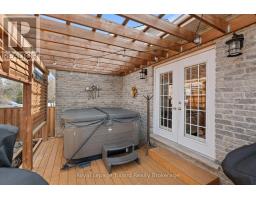 4 CLAYTON STREET - 45