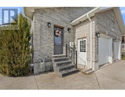 4 CLAYTON STREET - 8