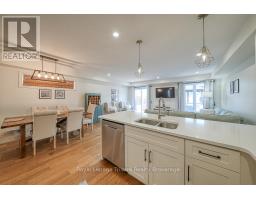 121 ELGIN STREET - 12