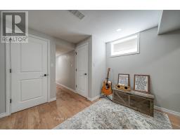 121 ELGIN STREET - 33