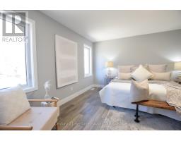 305 SIMCOE STREET - 23