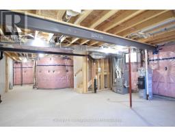 305 SIMCOE STREET - 39