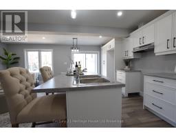 305 SIMCOE STREET - 9