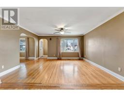 312 VICTORIA STREET N - 6