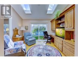 63 HAWKINS CRESCENT - 21