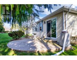 63 HAWKINS CRESCENT - 45