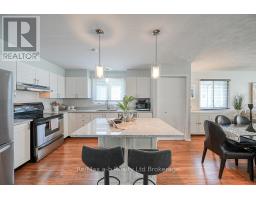 25 ROSSITER ROAD - 16