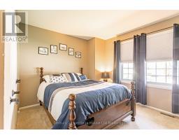 68 KEATS DRIVE - 14