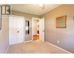 68 KEATS DRIVE - 17