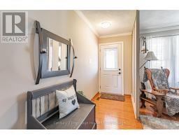 68 KEATS DRIVE - 4
