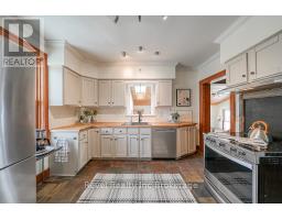 22 ELIZABETH STREET - 9