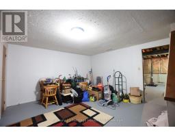 6 - 1193 NELLIS STREET - 15