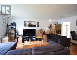 6 - 1193 NELLIS STREET - 5