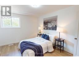 1018 WARWICK STREET - 13