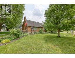 699 KIPPS LANE - 2