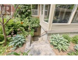 699 KIPPS LANE - 41