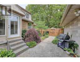 699 KIPPS LANE - 44