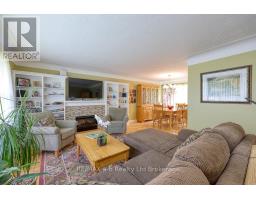 699 KIPPS LANE - 7