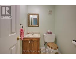 18 COWAN STREET E - 25