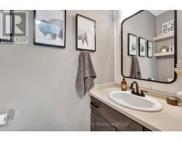 35 HENRY STREET - 17