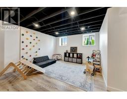 35 HENRY STREET - 36