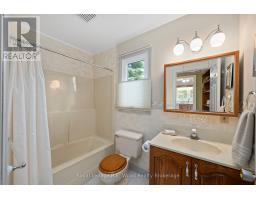 35 ADAMS AVENUE - 13