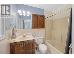 35 ADAMS AVENUE - 16